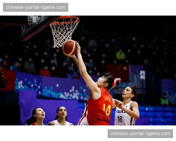 评论：传统中锋在当今WNBA的战术价值是否被低估？